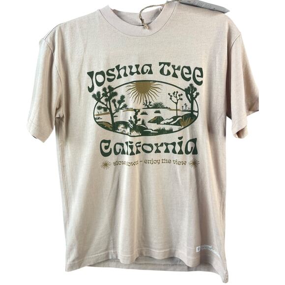 Desert Dreamer Joshua Tree California graphic tee beige green XS NWT - Picture 2 of 8